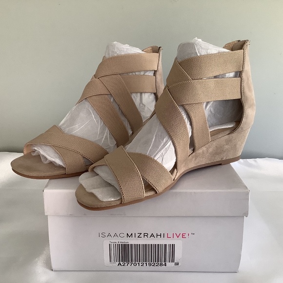 Isaac Mizrahi Live Shoes - NWT Isaac Mizrahi Leather Taupe Sandals 8M